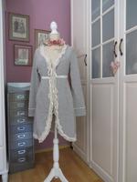 Cream Mantel Cardigan hellgrau weiß Spitze Gr M Schnürung Hessen - Niedernhausen Vorschau