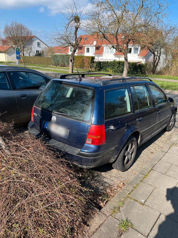 Golf 4 Variant 1.6 in Göttingen