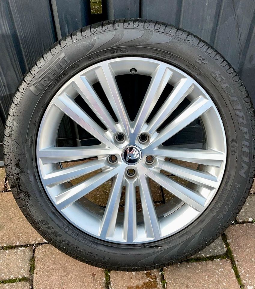 Skoda Kodiaq Sommerreifen 235/50 R19 Alufelgen in Kerpen