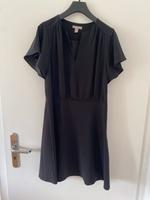 H&M Kleid schwarz Gr. 40 Niedersachsen - Wilhelmshaven Vorschau