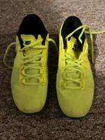 Nike Schuhe neon gelb Größe 41 sehr selten getragen Sachsen - Döbeln Vorschau