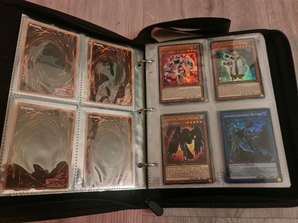 Yu-Gi-Oh Sammelalbum 192 Karten Holos und Rare in Bad Salzuflen