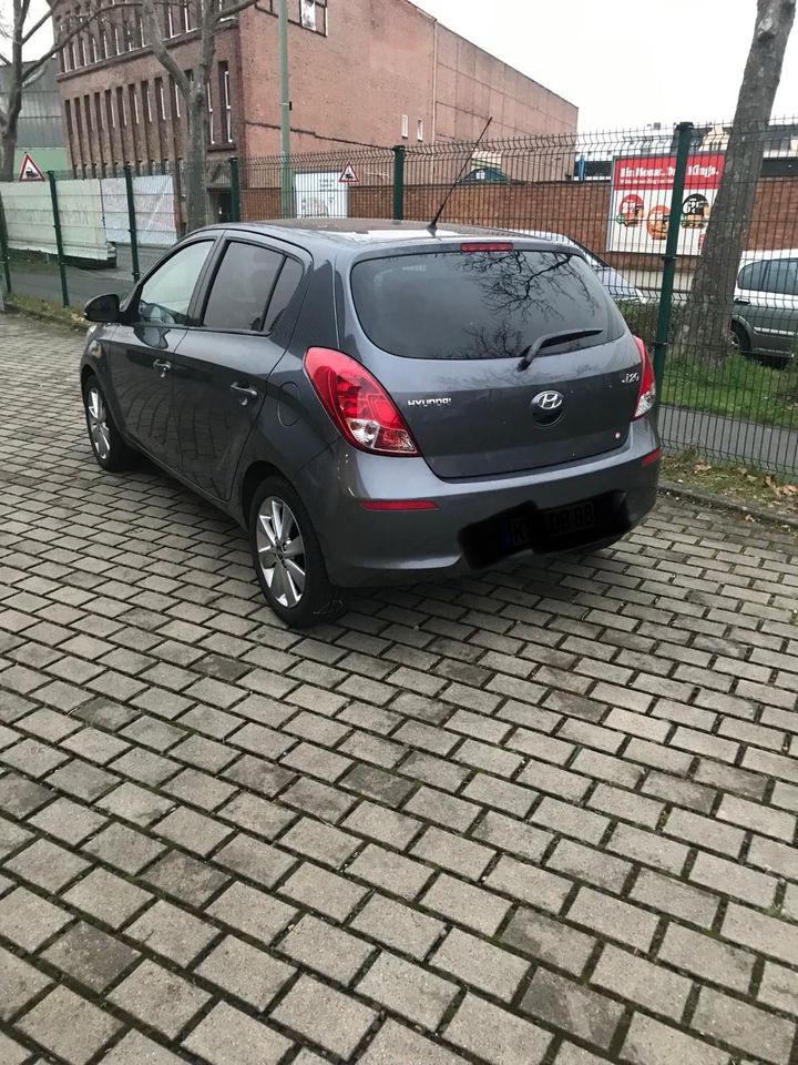 hyundai i20 - 2.Hand in Kassel