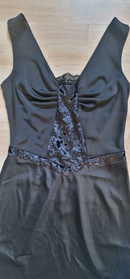 Das kleine Schwarze Kleid, Party, Taufe, Konfirmation, M, 38 in Siegen