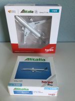 2x Alitalia Metall Modellflugzeuge Boeing 777, Airbus A321 modell Frankfurt am Main - Griesheim Vorschau