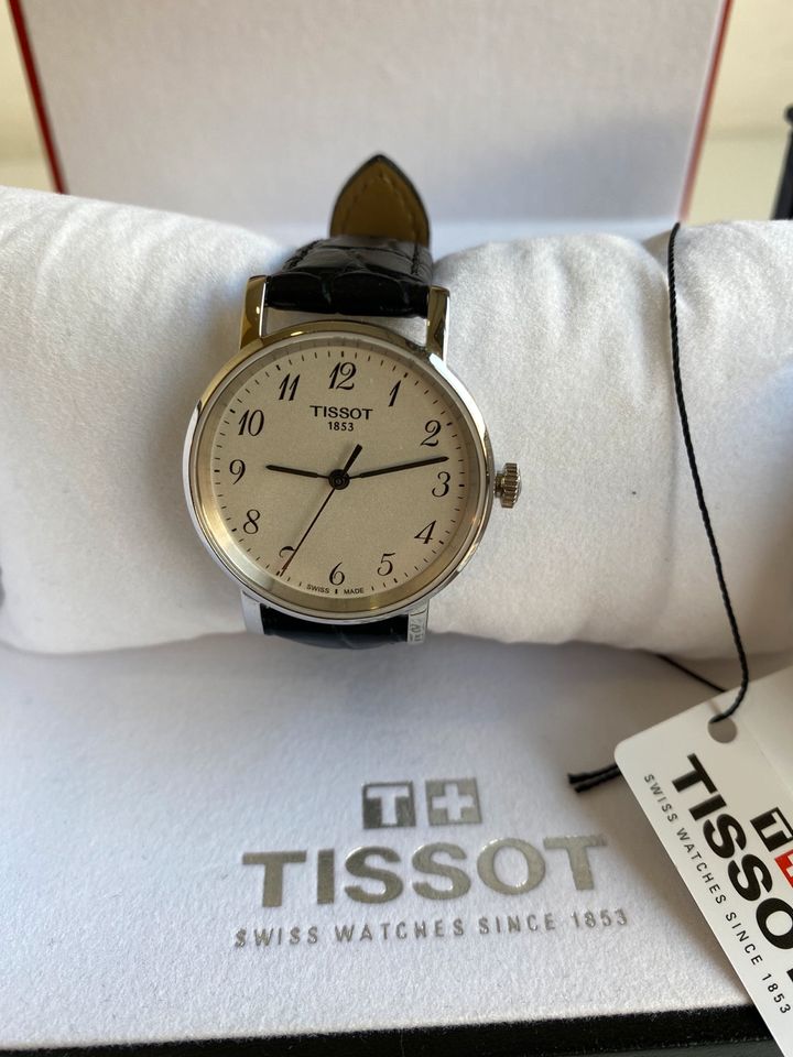 #NEU - Tissot Damen-Armband-Uhr Everytime Small in Tholey