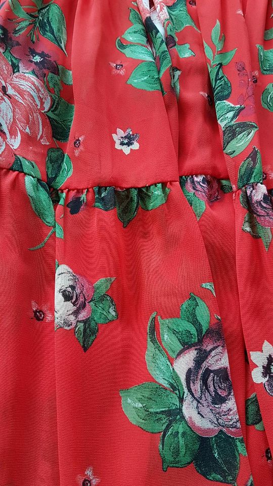 JETTE Neu! Traumkleid in Rot mit Blumen&Volants, Gr. 40 (42) in Langen (Hessen)