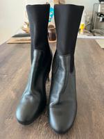 Tolle schwarze Stiefeletten mit stretchigen Part am oberen Teil Hamburg - Altona Vorschau