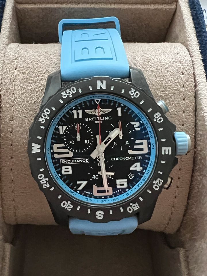 Breitling Endurance 44mm Hellblau in Mutlangen