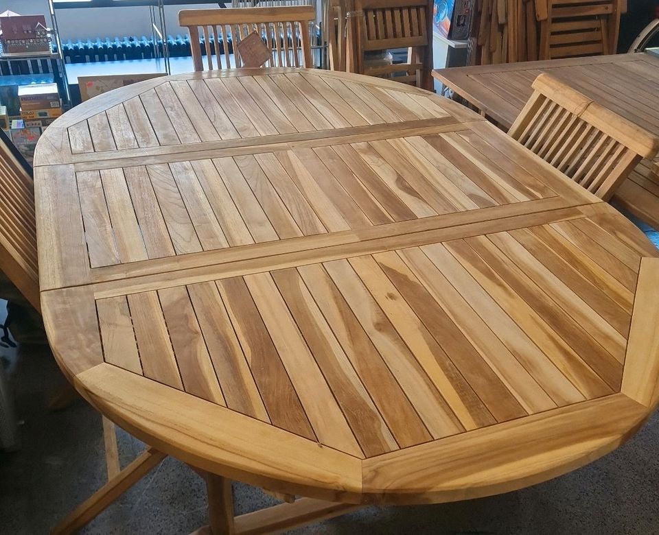 Gartentisch Tisch  ausziehbar Teak mit 4 Stühle Neu in Saarbrücken