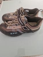 Shimano Damen MB Schuhe Gr. 40 mit SPD Hessen - Bad Schwalbach Vorschau