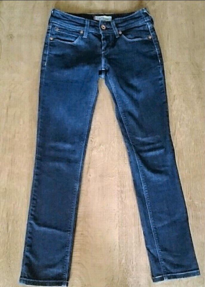 Neuwertige Levi’s 571 Stretch Jeans Gr.XS marineblau in Kaiserslautern