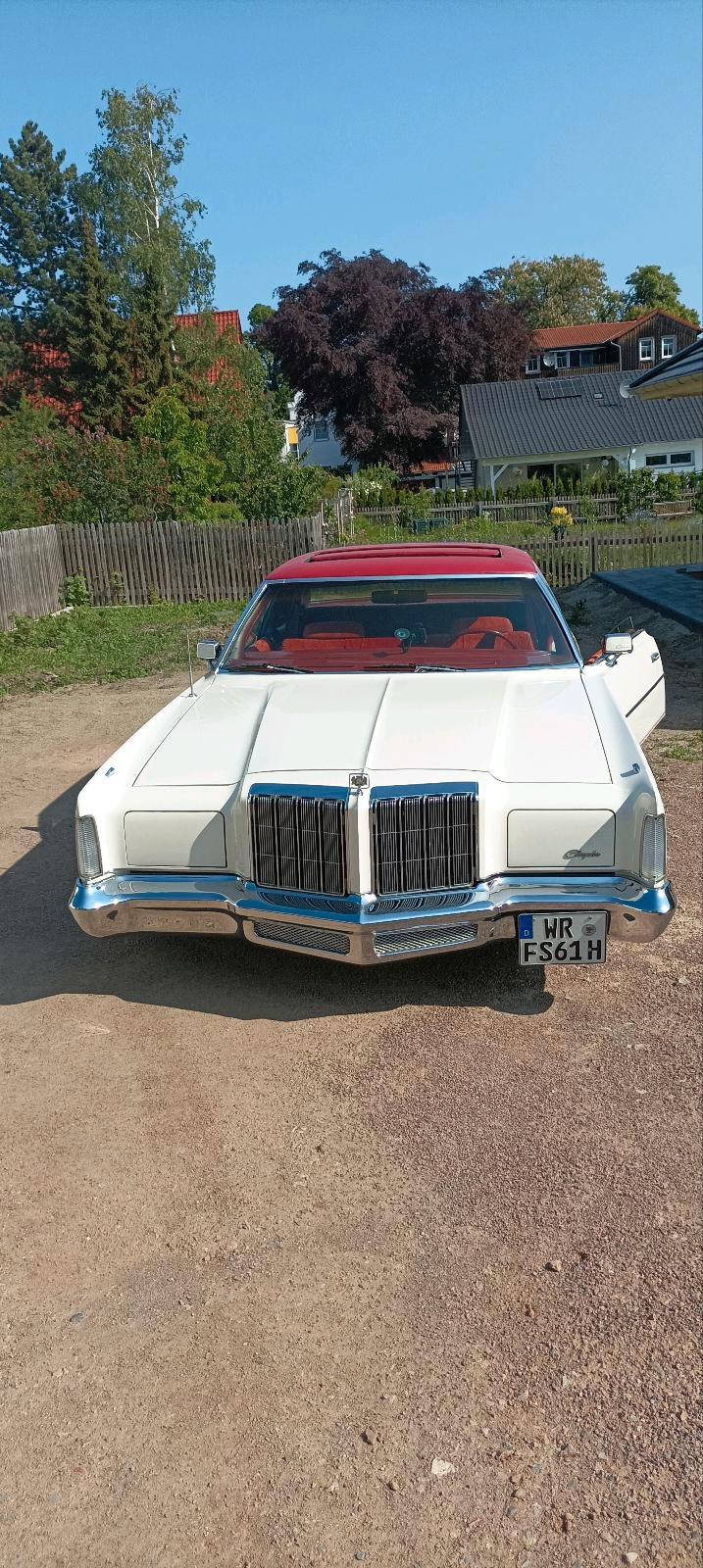 Abbildung des Autos US Car Chrysler New York…