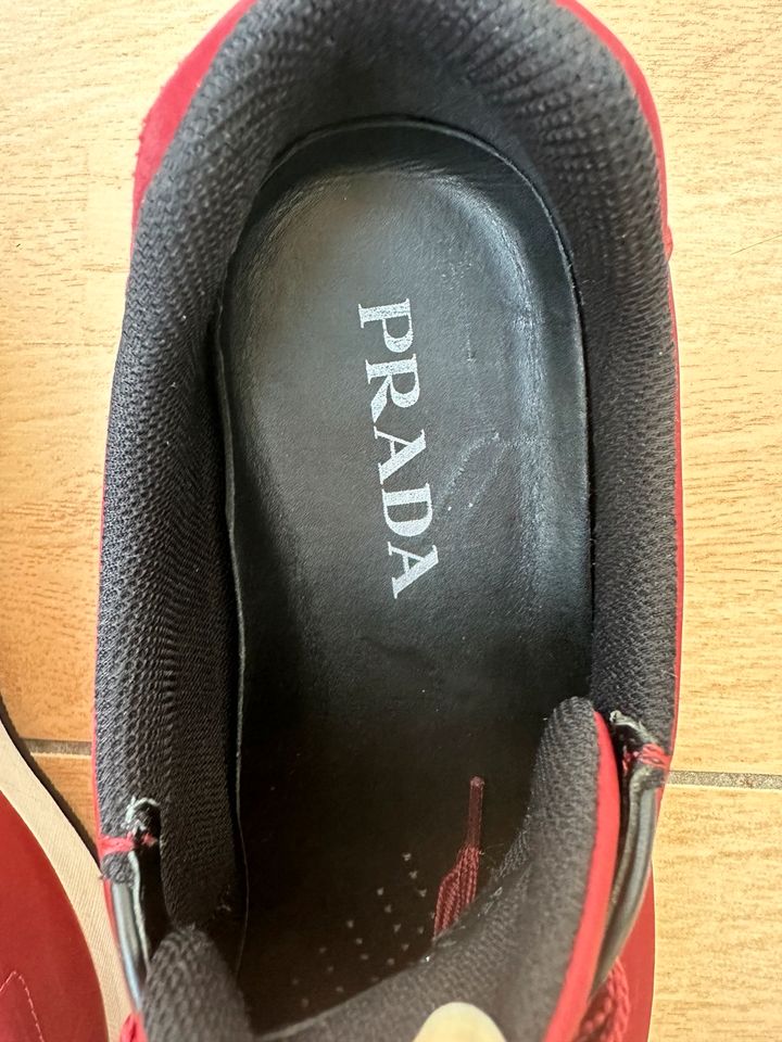 Prada Milano Herren Sneacker Große-42,5-8,5 in Hannover