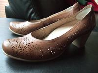 CAPRICE Damen Pumps Leder braun Gr 40 6,5 + wie neu + Nordrhein-Westfalen - Gelsenkirchen Vorschau