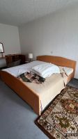 Bett aus massivem Holz zu verkaufen. Nordrhein-Westfalen - Mönchengladbach Vorschau