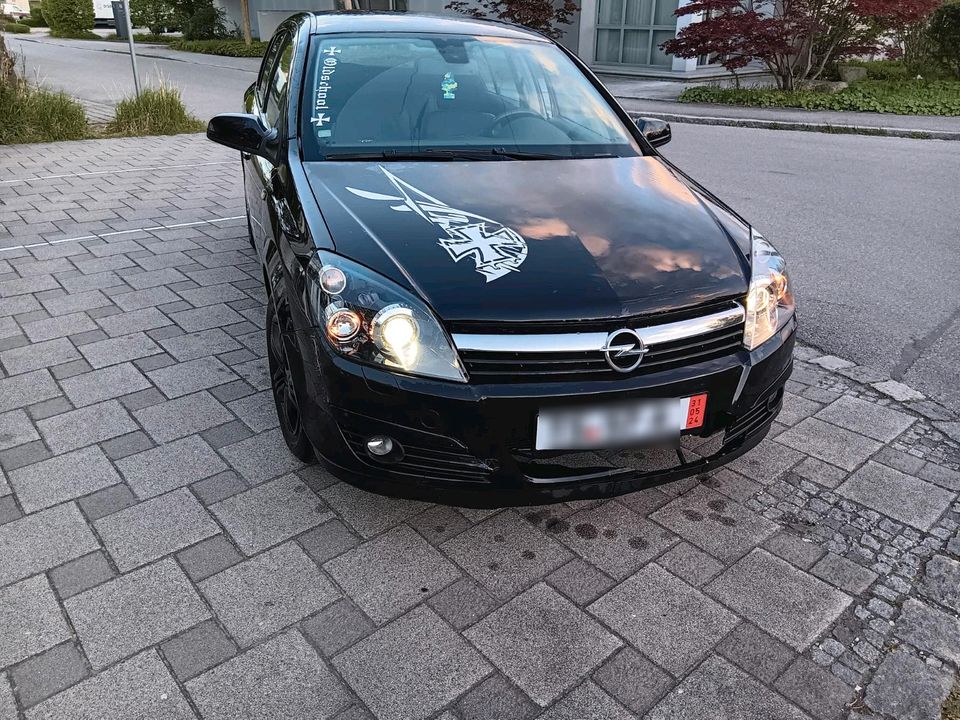 Opel astra 1,8cm in Traunreut