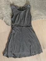 Kleid ärmellos Knie lang Falten gestreift blau weiß S 36 38 Top! München - Pasing-Obermenzing Vorschau