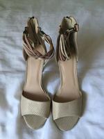 Sandalen nude/ rosé Materialmix 39 Nordrhein-Westfalen - Kaarst Vorschau