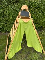 Spielzelt Garten Tipi Holz mit Tafel Kinder kletterturm Nordrhein-Westfalen - Bedburg Vorschau