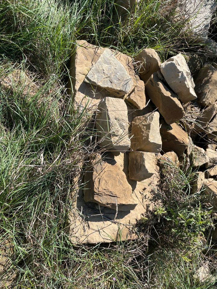 Sandsteine Sandsteinplatten Mauersteine in Zaisenhausen