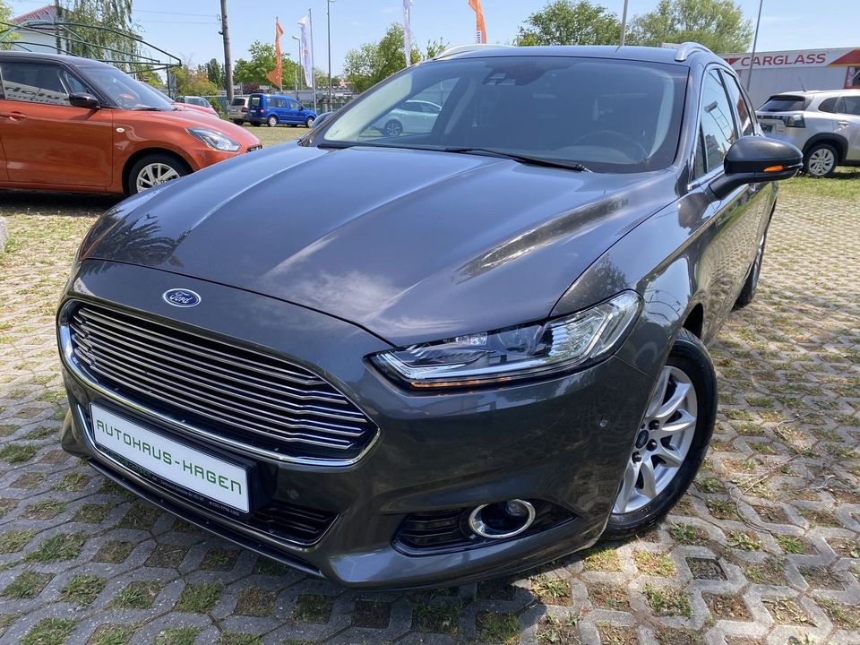 Ford Mondeo Turnier Titanuim Navi Voll-LED 1A Zustand in Berlin