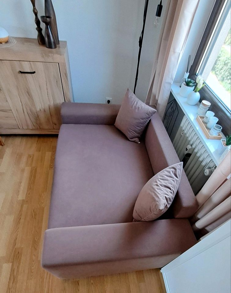 Neuwertige Couch in Amberg