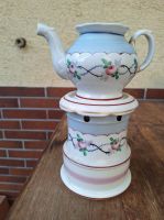 Teekanne mit Stövchen, Porzellan, antik , aus Frankreich Hessen - Wölfersheim Vorschau
