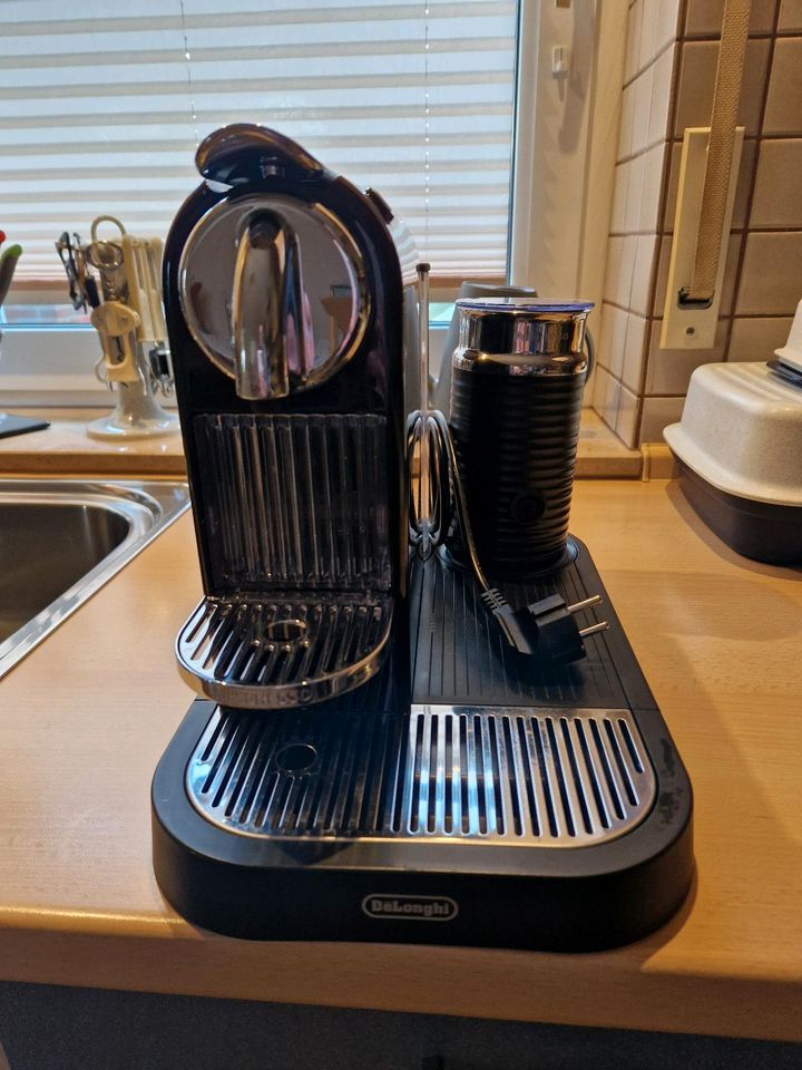 Kaffeemaschine DeLonghi in Edewecht