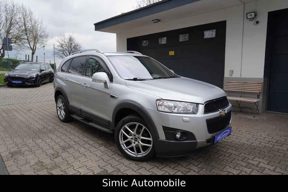 Chevrolet Captiva 2.2 D LT+ LEDER+NAVI+KAMERA+7Sitze+70Tkm in Owen