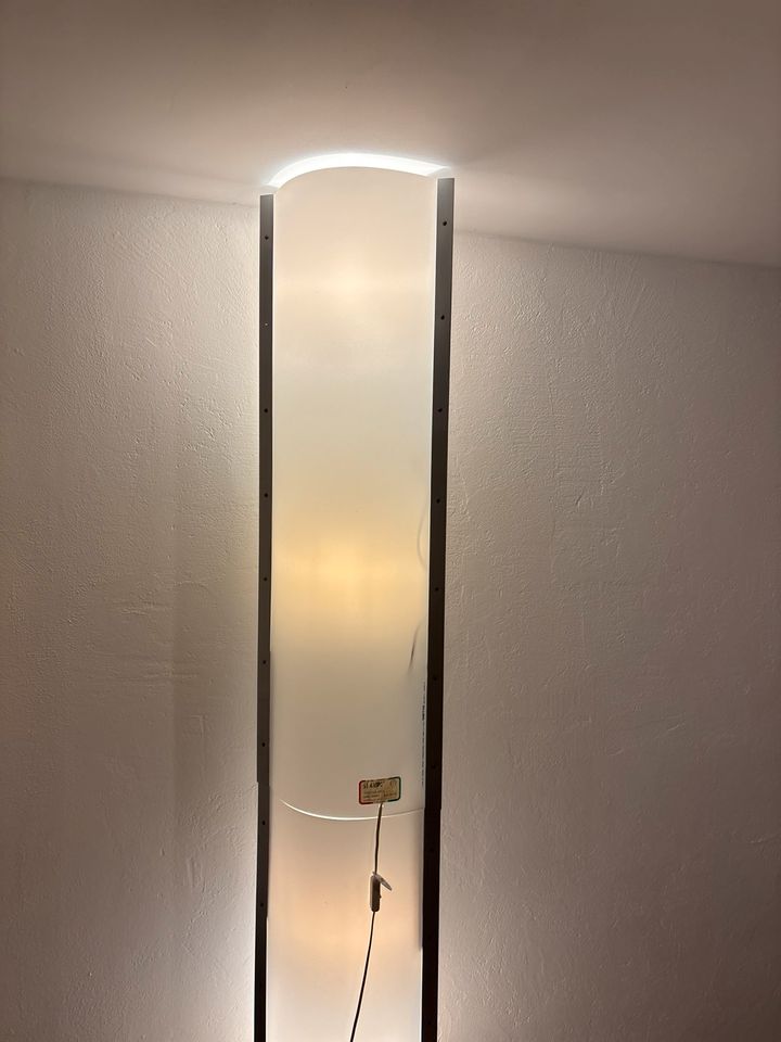 Stehlampe  Beleuchtung in München