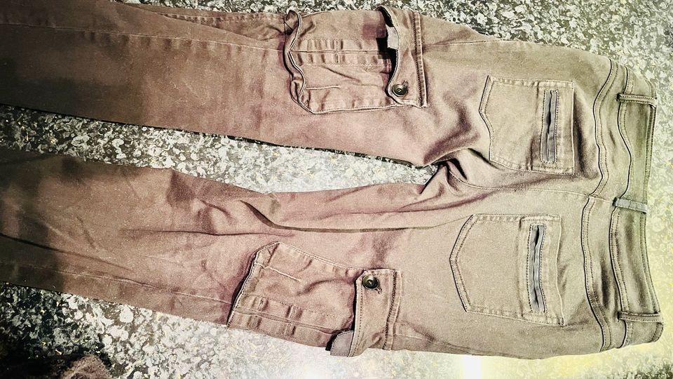 schwarze moderne Cargo Jeans ,Gr 34, Skinny in Nordrhein-Westfalen -  Gelsenkirchen | eBay Kleinanzeigen ist jetzt Kleinanzeigen