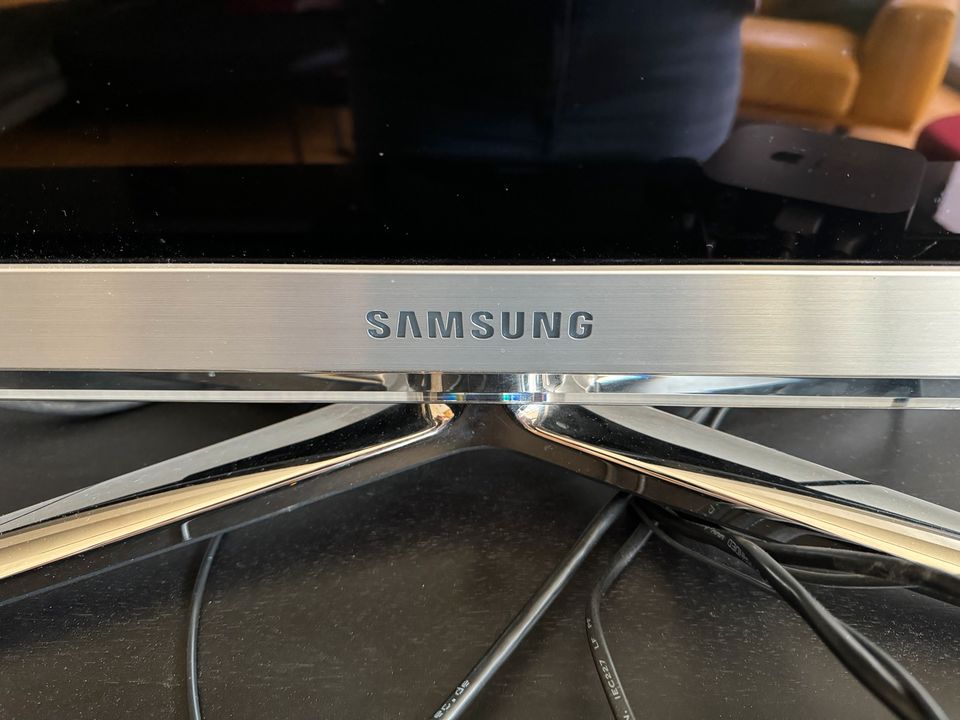 SAMSUNG Fernseher Internet * 3D * voll funktionsfähig * 46 Zoll in Tuttlingen