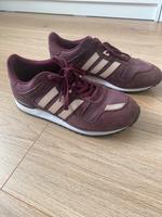 Adidas / Sneaker / Sportschuhe / Schuhe Hessen - Taunusstein Vorschau