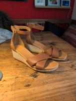 Fast neue UGG Keilsandaletten, Sandalen, Schuhe Bayern - Riedering Vorschau