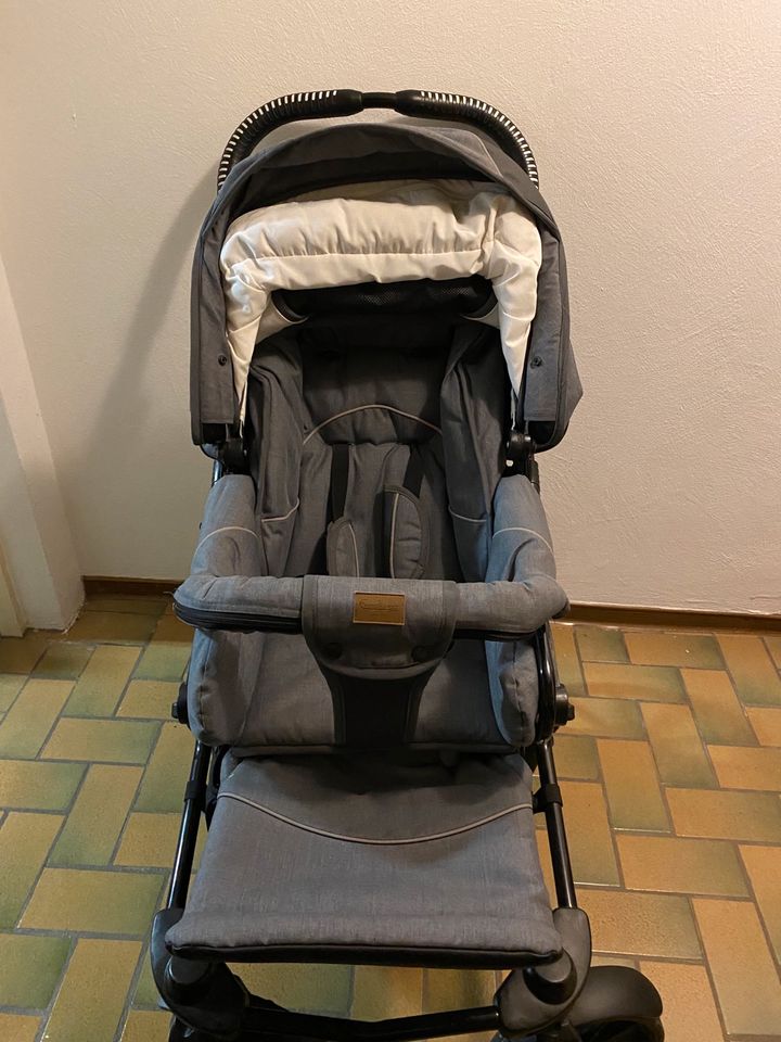 Emmaljunga Kinderwagen + Maxi Cosi Babyschle in Rutesheim  