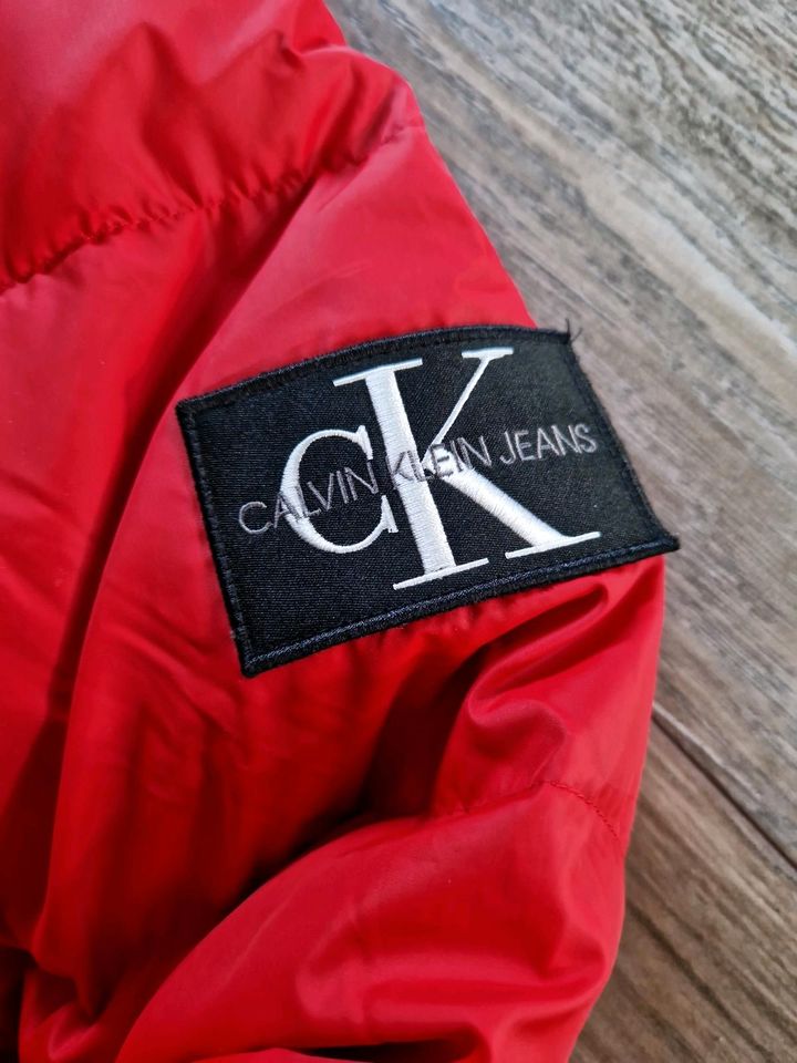 Daunenjacke Calvin Klein, für Damen Größe L neu in Velpke