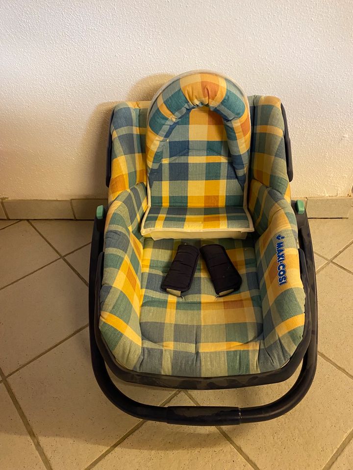 Maxi Cosi (Babyschale) in Weissach im Tal