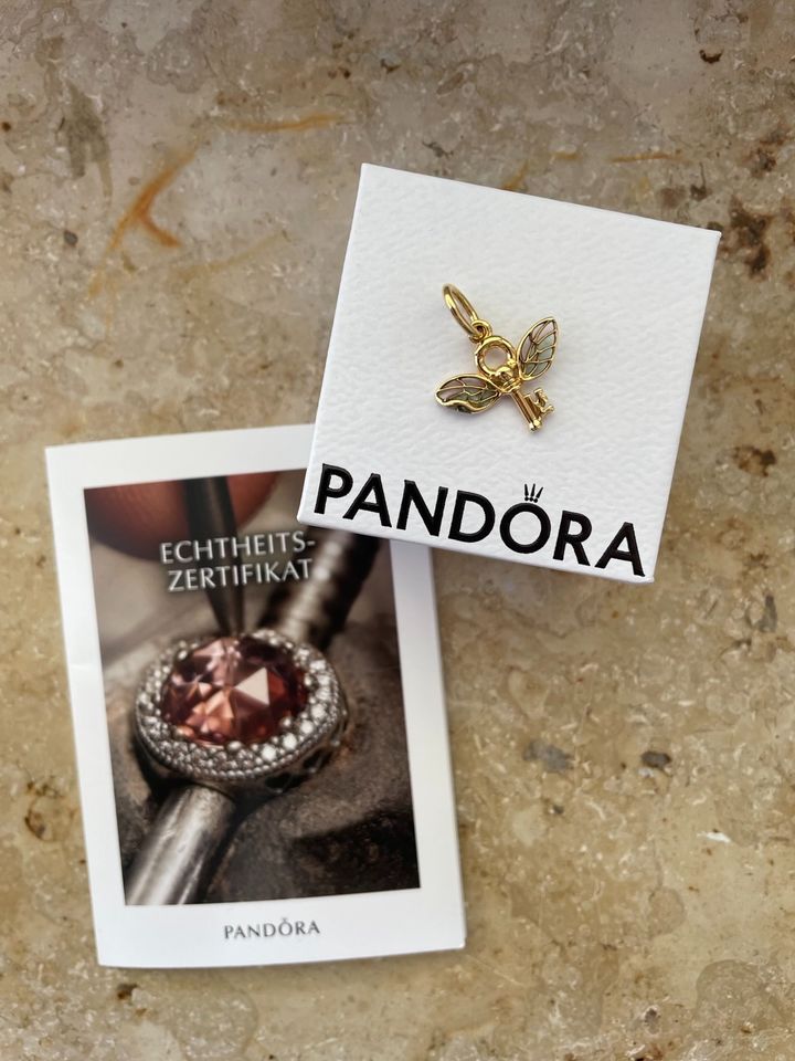 ORIGINAL! Pandora Charm! Harry Potter! Fliegender Schlüssel! NEU! in Großmehring