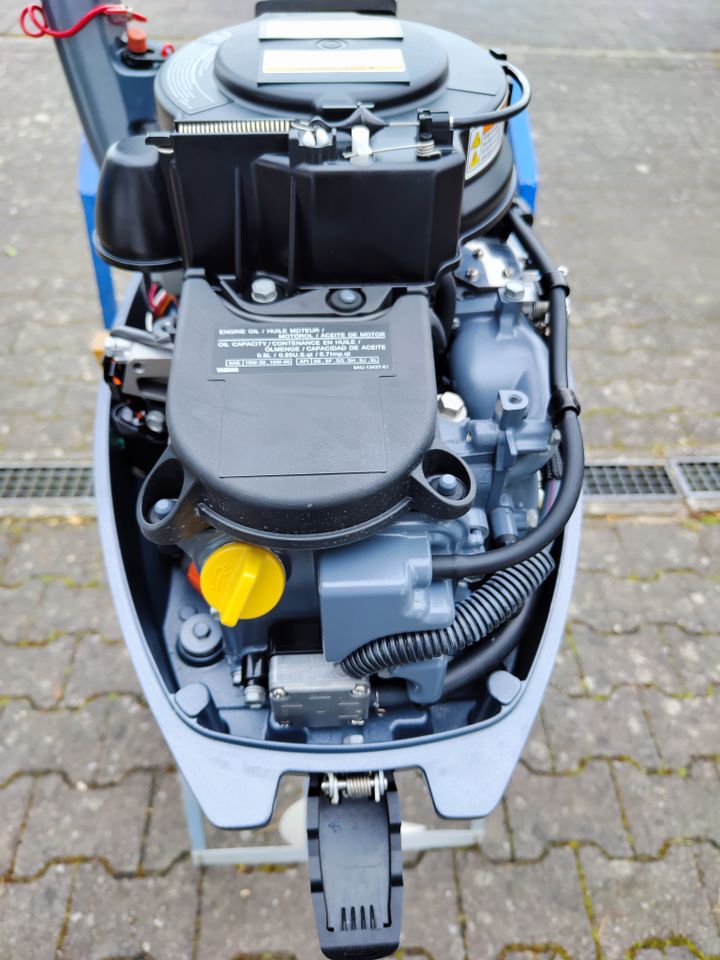Nagelneues Schlauchboot, 3,20 m + neuwertiger Yamaha 9,9 PS in Rodgau