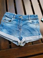 Schöne Jeans- Shorts von Vertnaudet in Gr.110 Bayern - Kirchseeon Vorschau