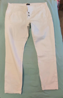 schicke weiße Jeans 46/48 mit Knöpfen Köln - Nippes Vorschau