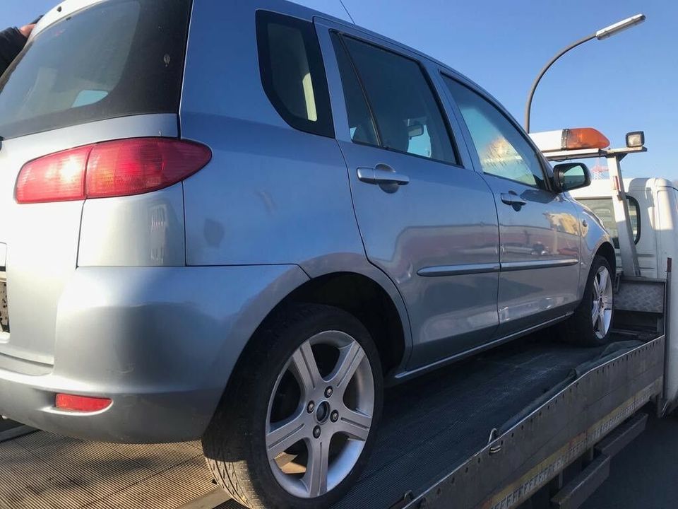 Mazda 2 Dy Schlachtfest Heckklappe Stoßstange Spiegel Scheibe in Dortmund