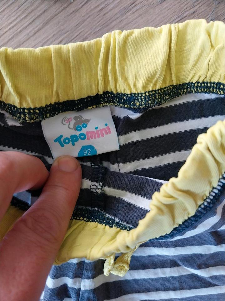 2-er Set kurze Hosen in Gr. 86/92 und 92 (Topomini) in Diesdorf