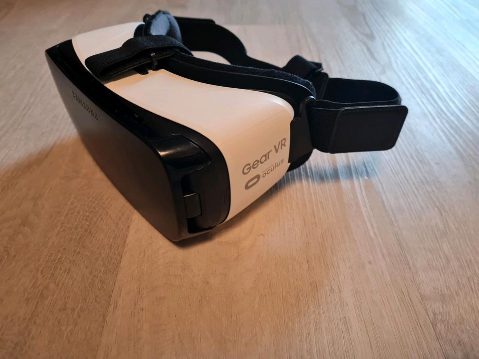 Samsung Gear VR Oculus Brille für Smartphones in Rehfelde