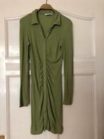 Stradivarius Bluse Langarmshirt Kleid grün S Niedersachsen - Osnabrück Vorschau
