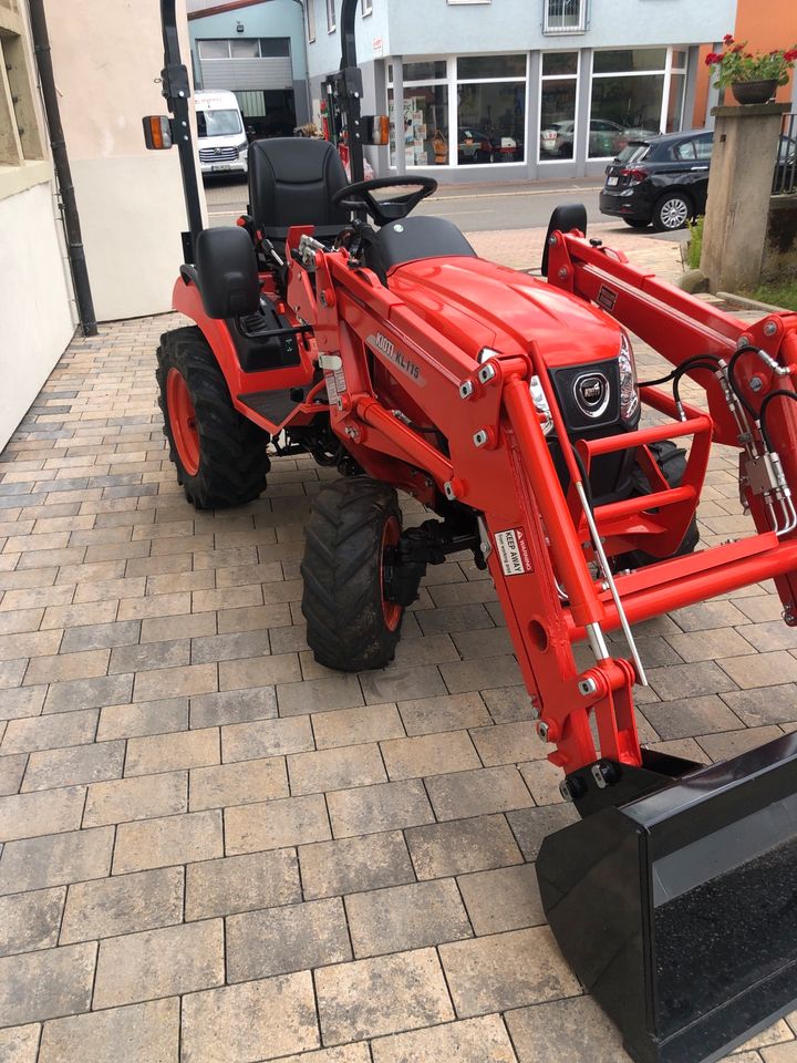 Kioti CS2220 Traktor inkl Frontlader Kubota in Boxberg