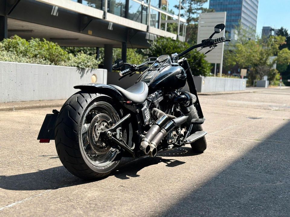 Harley-Davidson FatBoy Softail Umbau FLSTN Heritage in Frankfurt am Main