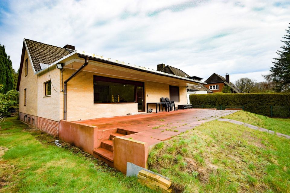 Solarthermie und Photovoltaik - Großes 6-Zimmer Einfamilienhaus in bester Lage von Bramfeld in Hamburg