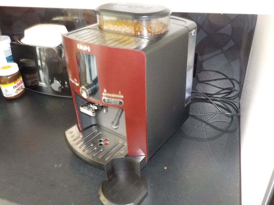 Krups Kaffeevollautomat EA829G Kaffee Automat Vollautomat in Lüdenscheid